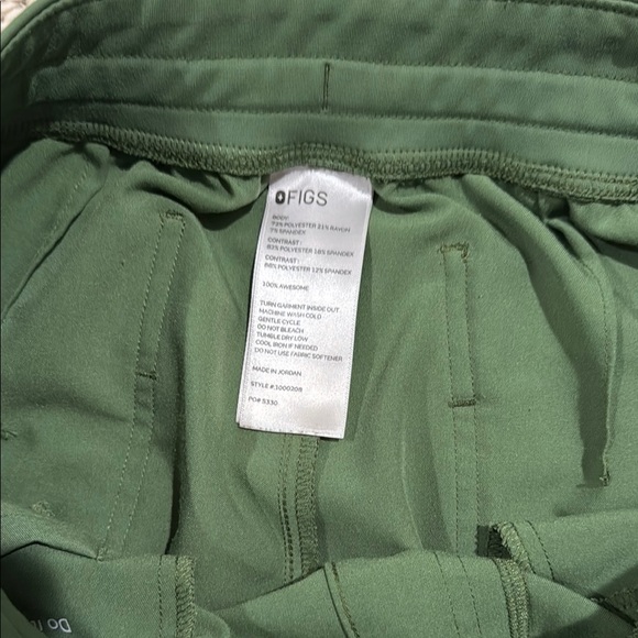 Figs Green Zamora Jogger Scrub Pants - Picture 2 of 3